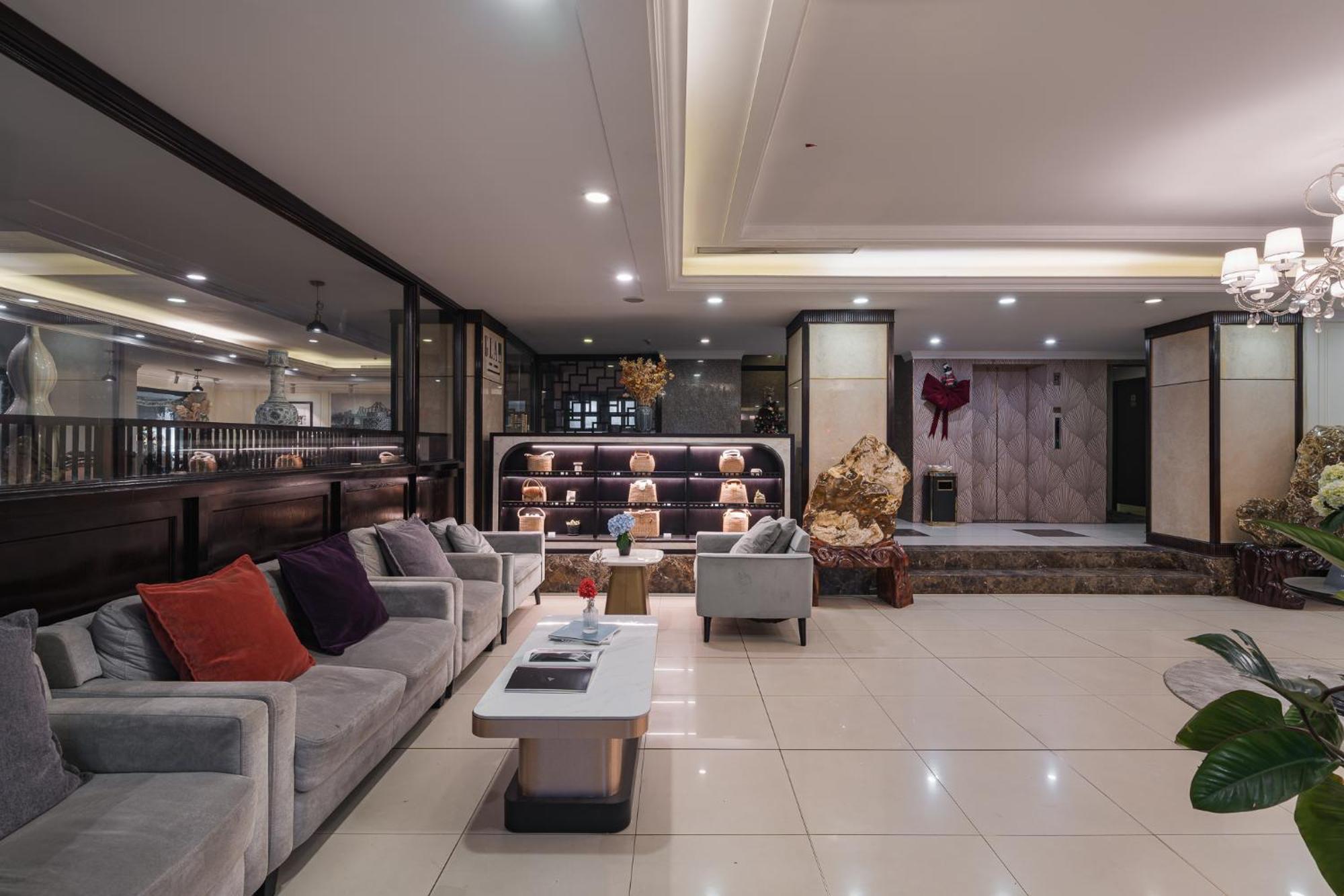 โรงแรมมอน รีเจนซี ฮานอย ภายนอก รูปภาพ