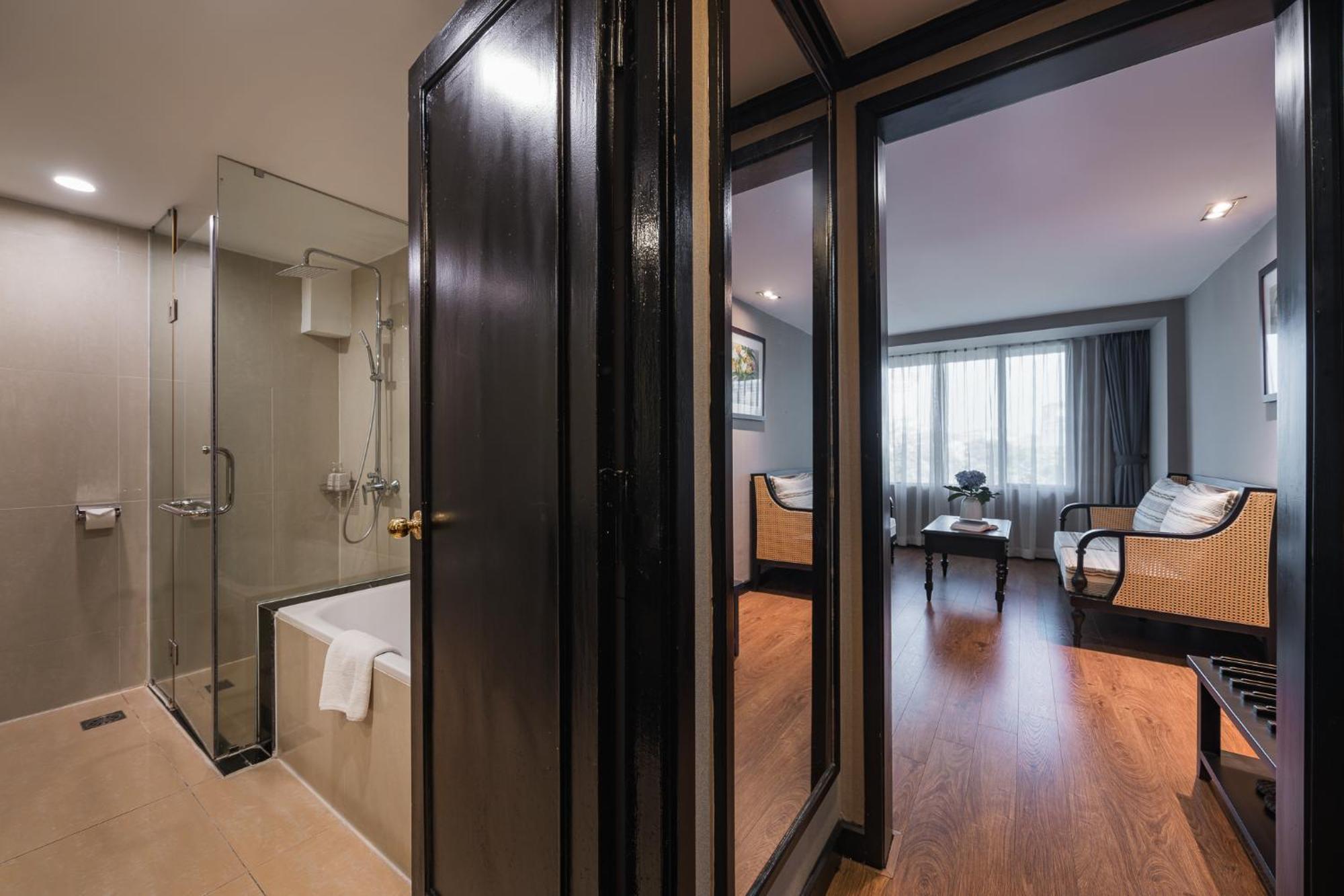 โรงแรมมอน รีเจนซี ฮานอย ภายนอก รูปภาพ